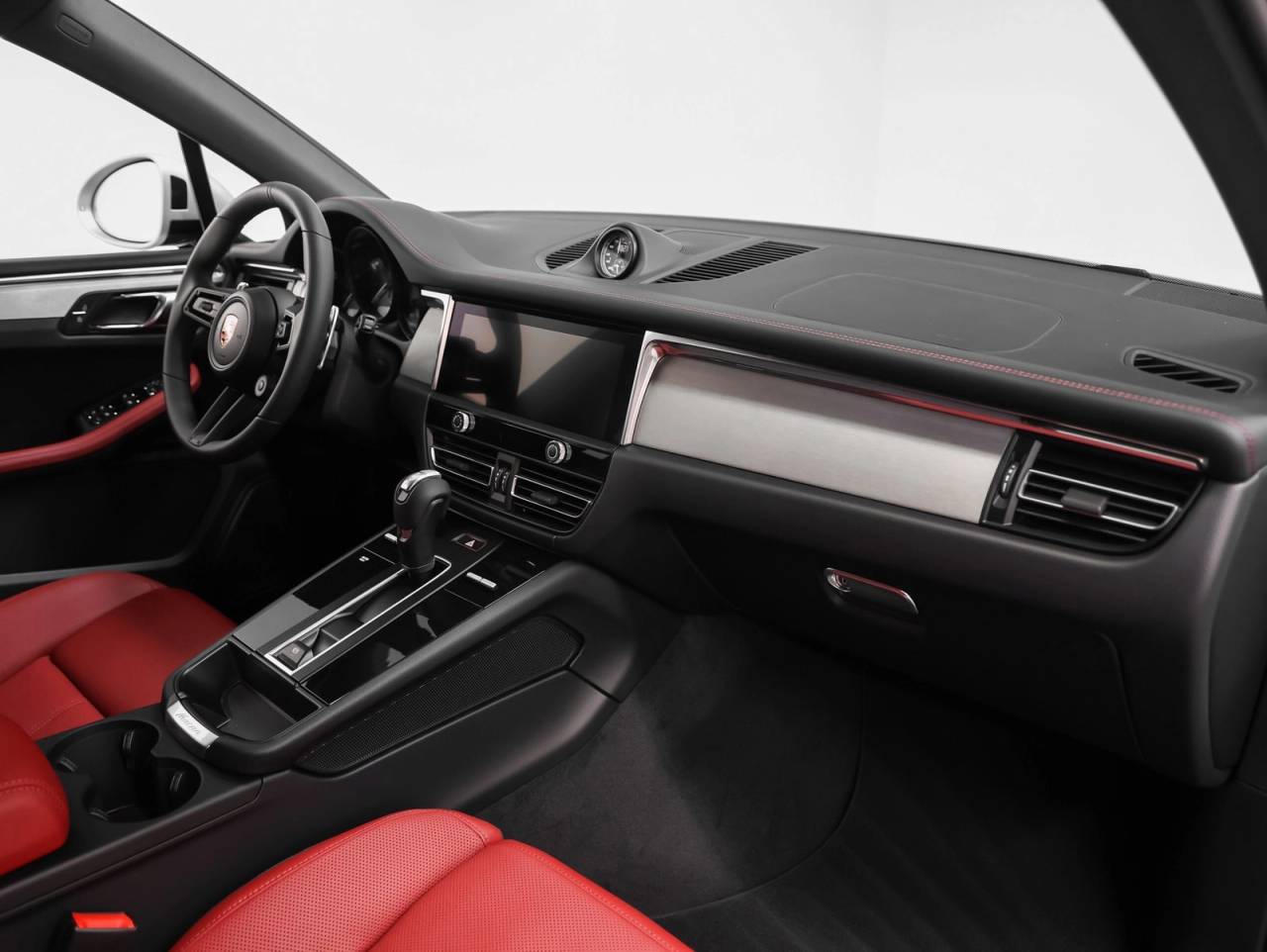 2026 Porsche Macan Macan T