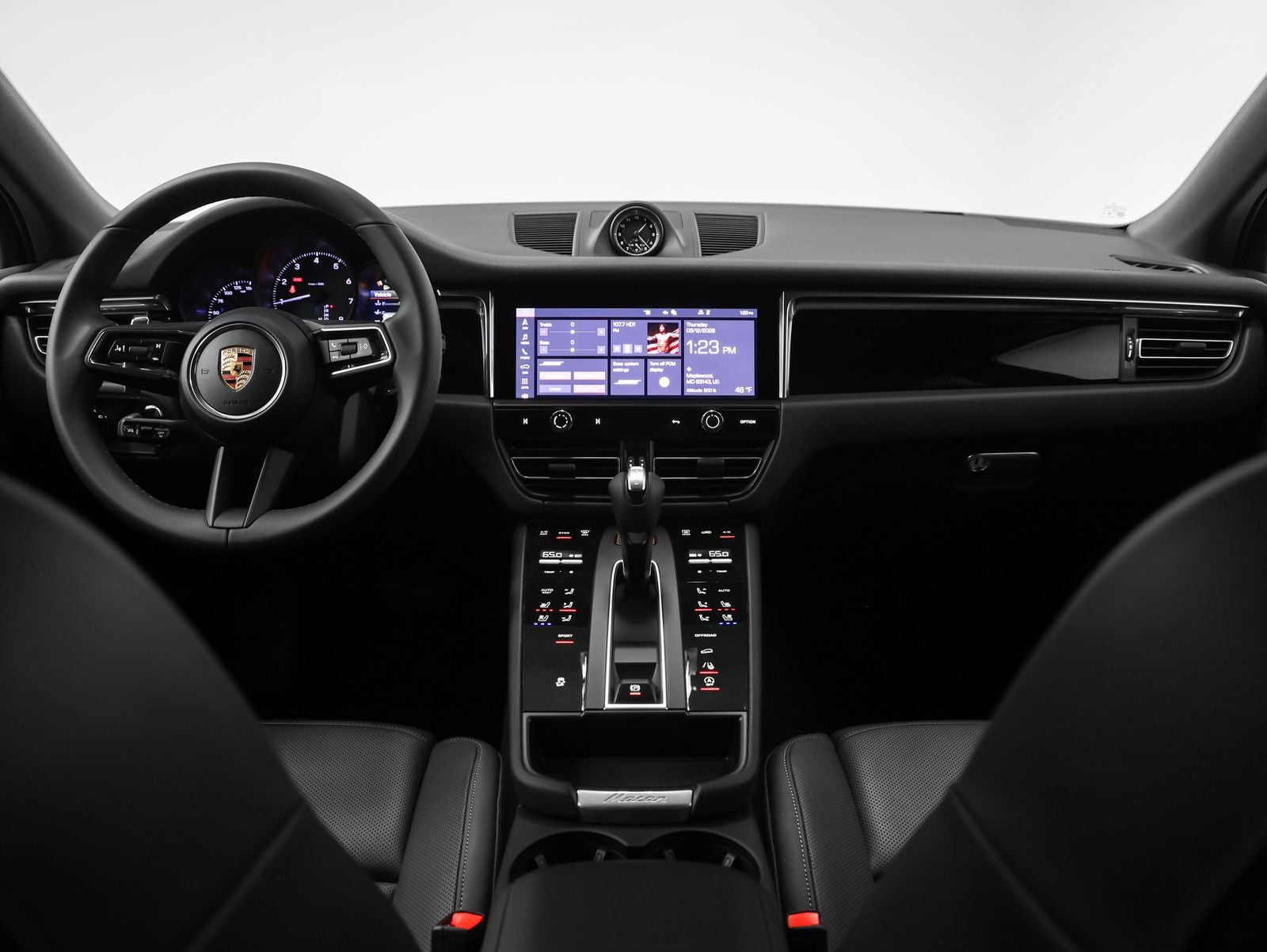 2026 Porsche Macan Base