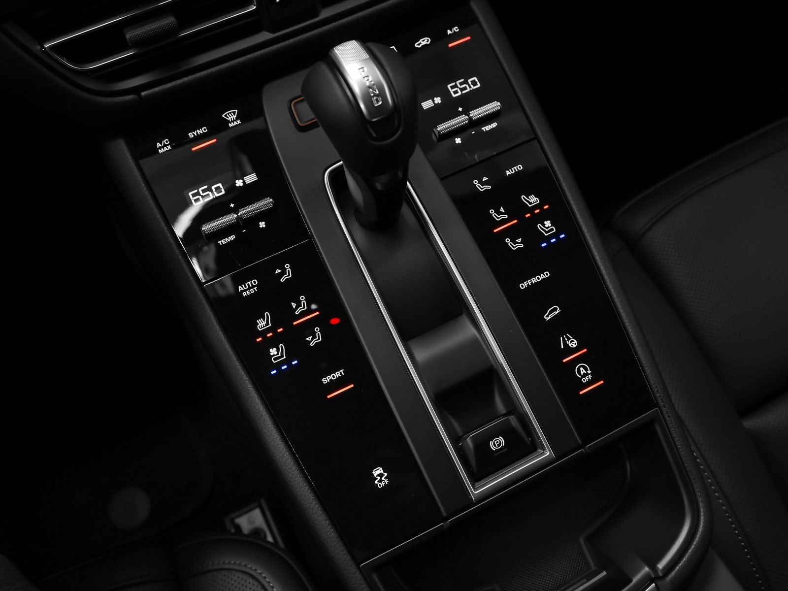 2026 Porsche Macan Base