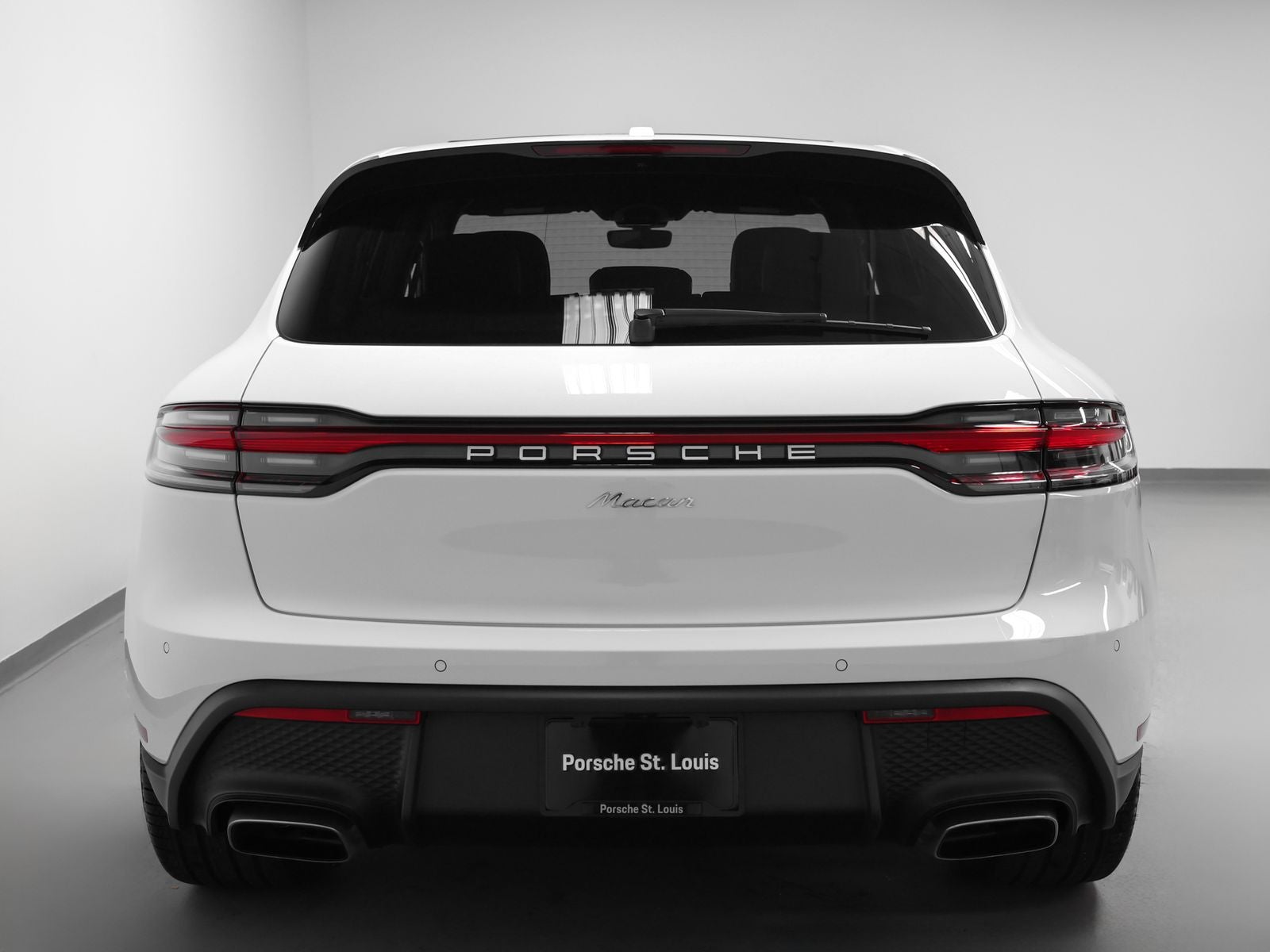 2026 Porsche Macan Base