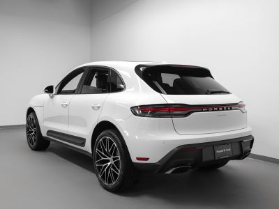 2026 Porsche Macan Base