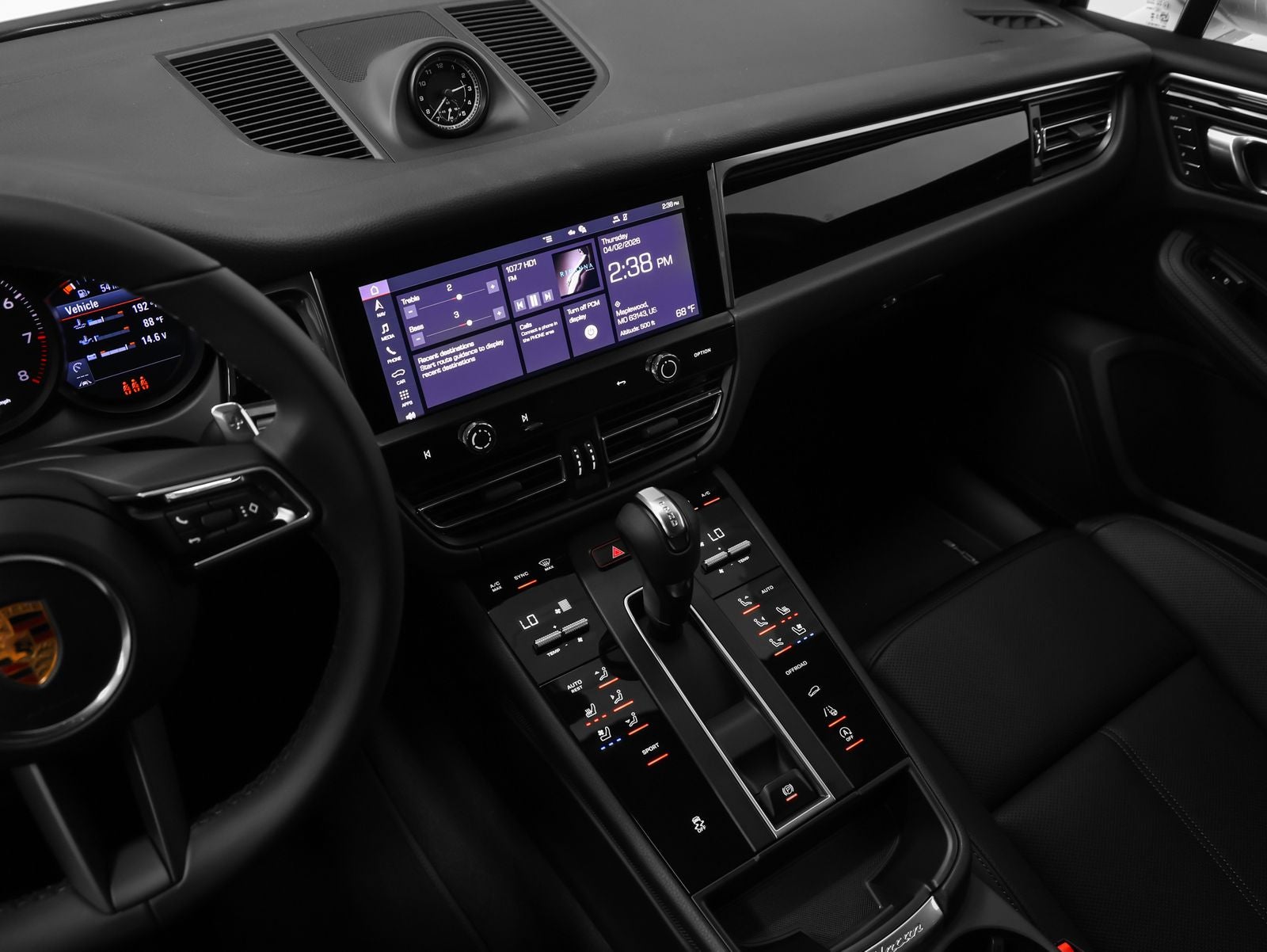 2026 Porsche Macan Base