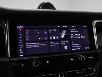 2026 Porsche Macan Base