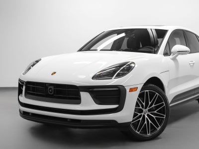 2026 Porsche Macan Base