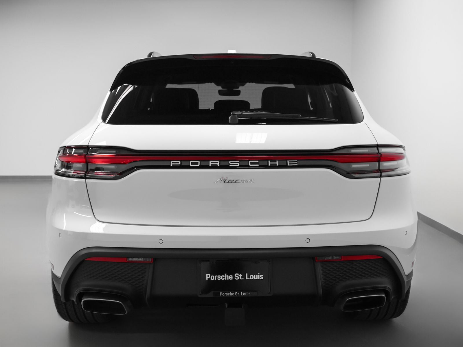 2026 Porsche Macan Base