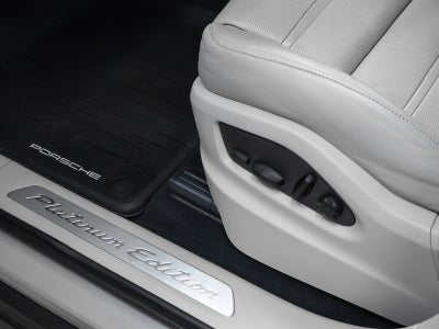 2023 Porsche Cayenne Cayenne Platinum Edition (MY23)