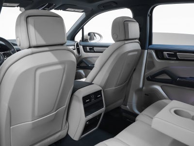 2023 Porsche Cayenne Cayenne Platinum Edition (MY23)