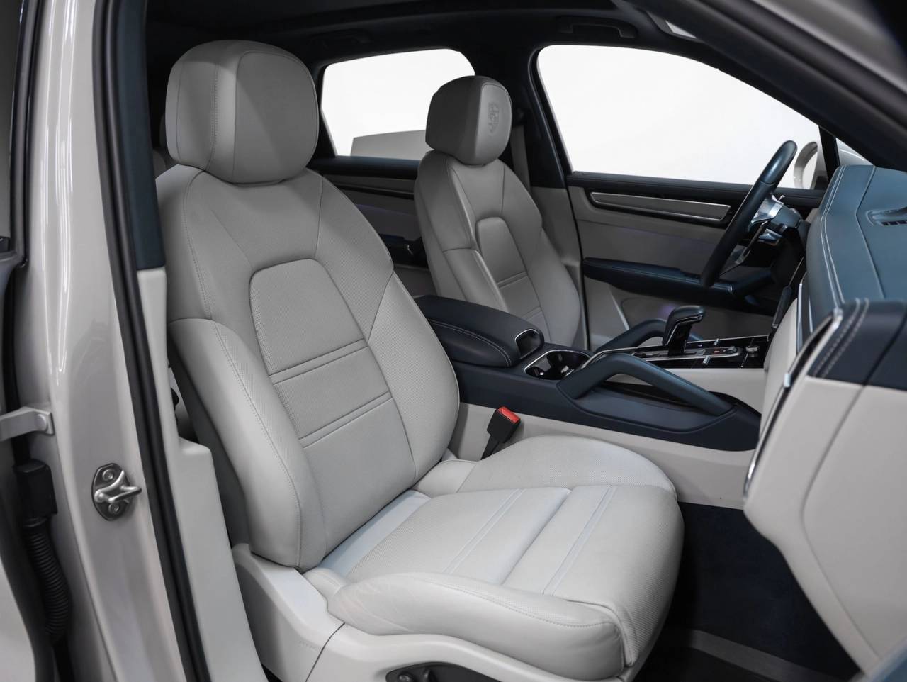 2023 Porsche Cayenne Cayenne Platinum Edition (MY23)