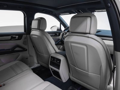 2023 Porsche Cayenne Cayenne Platinum Edition (MY23)