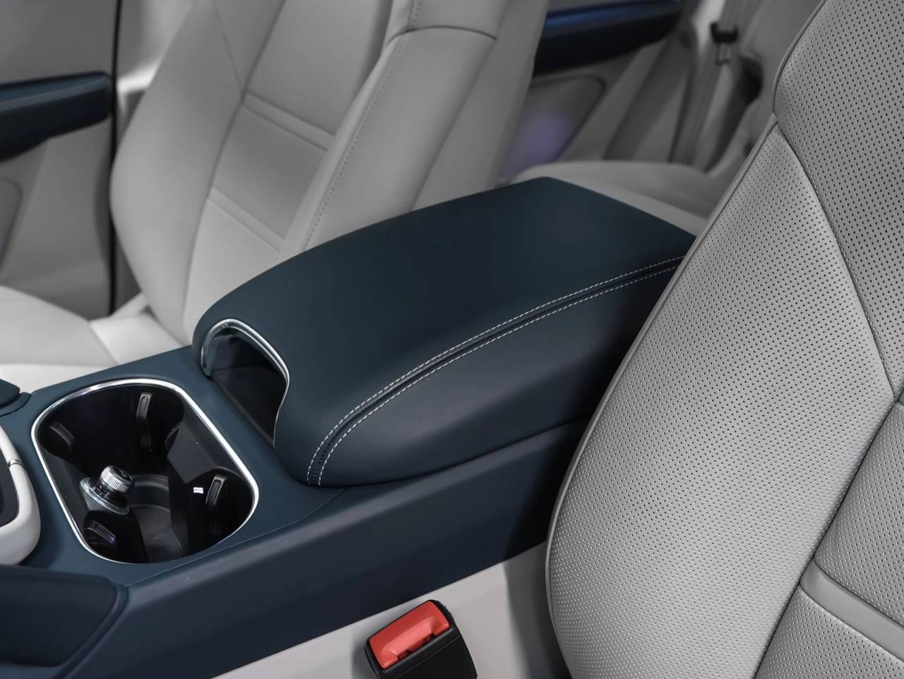 2023 Porsche Cayenne Cayenne Platinum Edition (MY23)