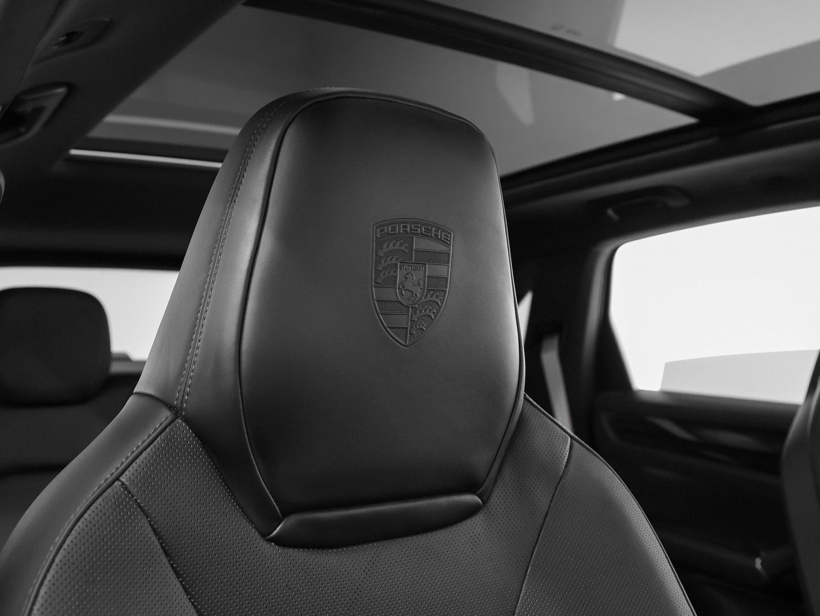 2023 Porsche Cayenne Cayenne Platinum Edition (MY23)