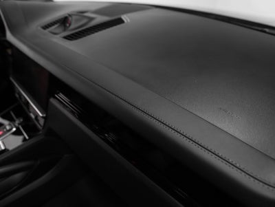 2023 Porsche Cayenne Cayenne Platinum Edition (MY23)