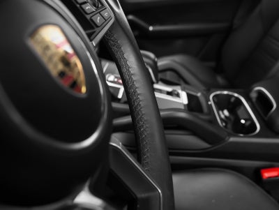 2023 Porsche Cayenne Cayenne Platinum Edition (MY23)