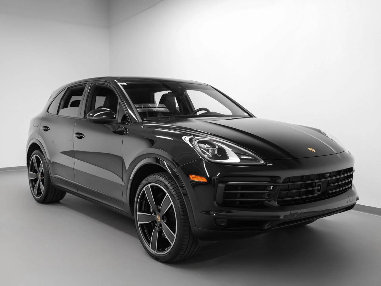 2023 Porsche Cayenne Cayenne Platinum Edition (MY23)