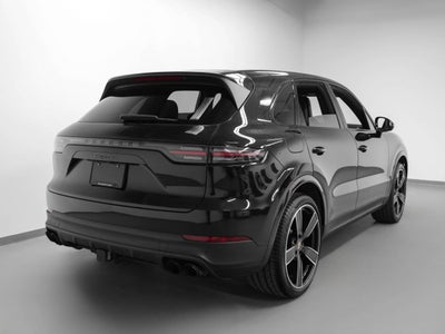 2023 Porsche Cayenne Cayenne Platinum Edition (MY23)