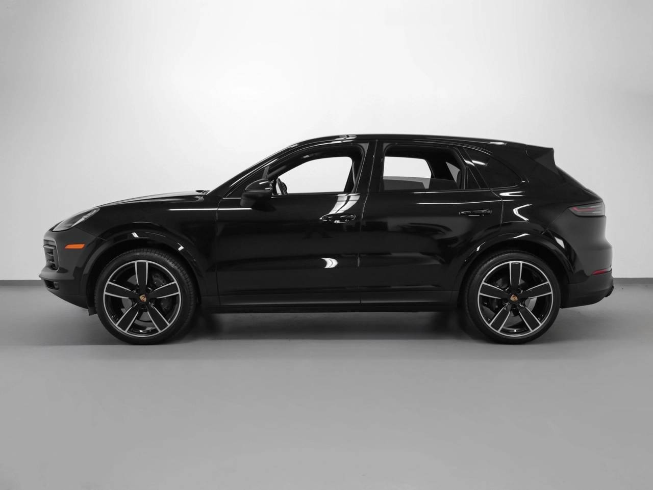 2023 Porsche Cayenne Cayenne Platinum Edition (MY23)