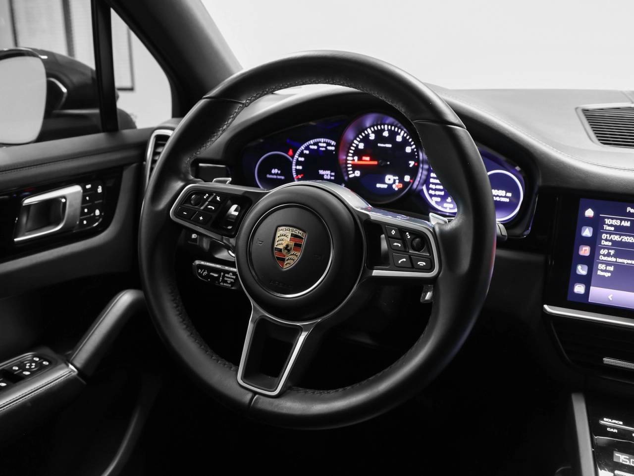 2023 Porsche Cayenne Cayenne Platinum Edition (MY23)
