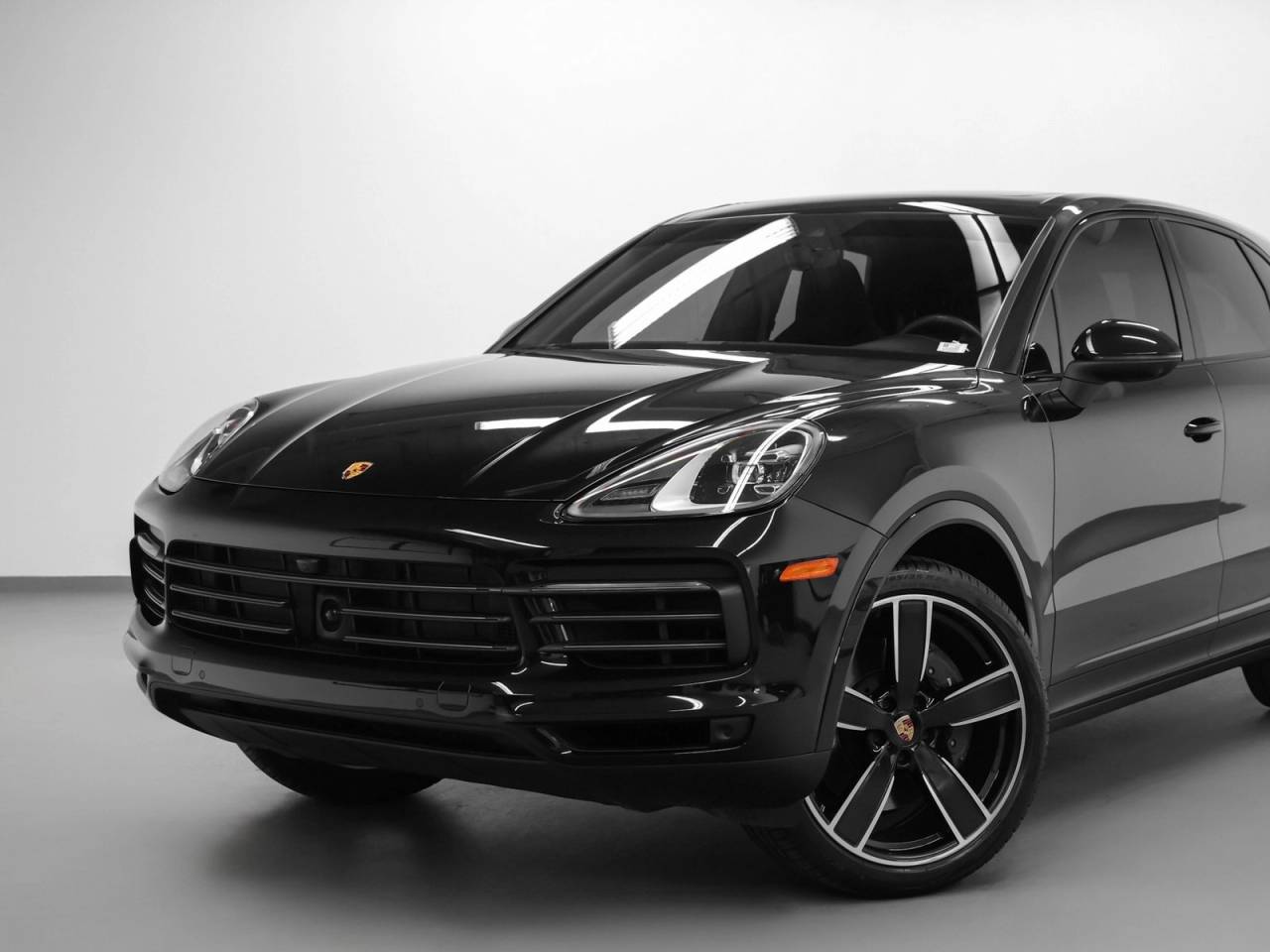 2023 Porsche Cayenne Cayenne Platinum Edition (MY23)