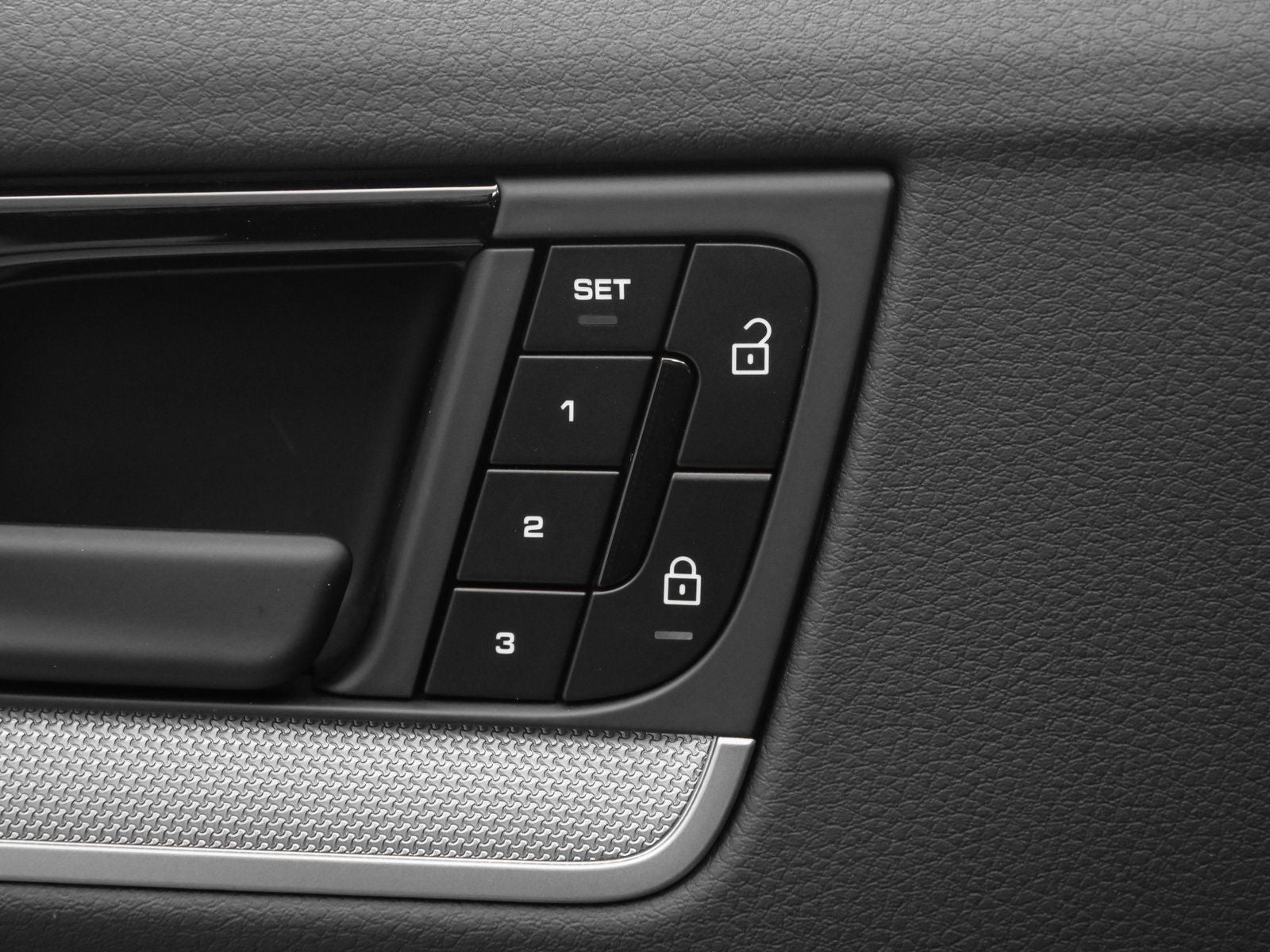 2025 Porsche Cayenne Base