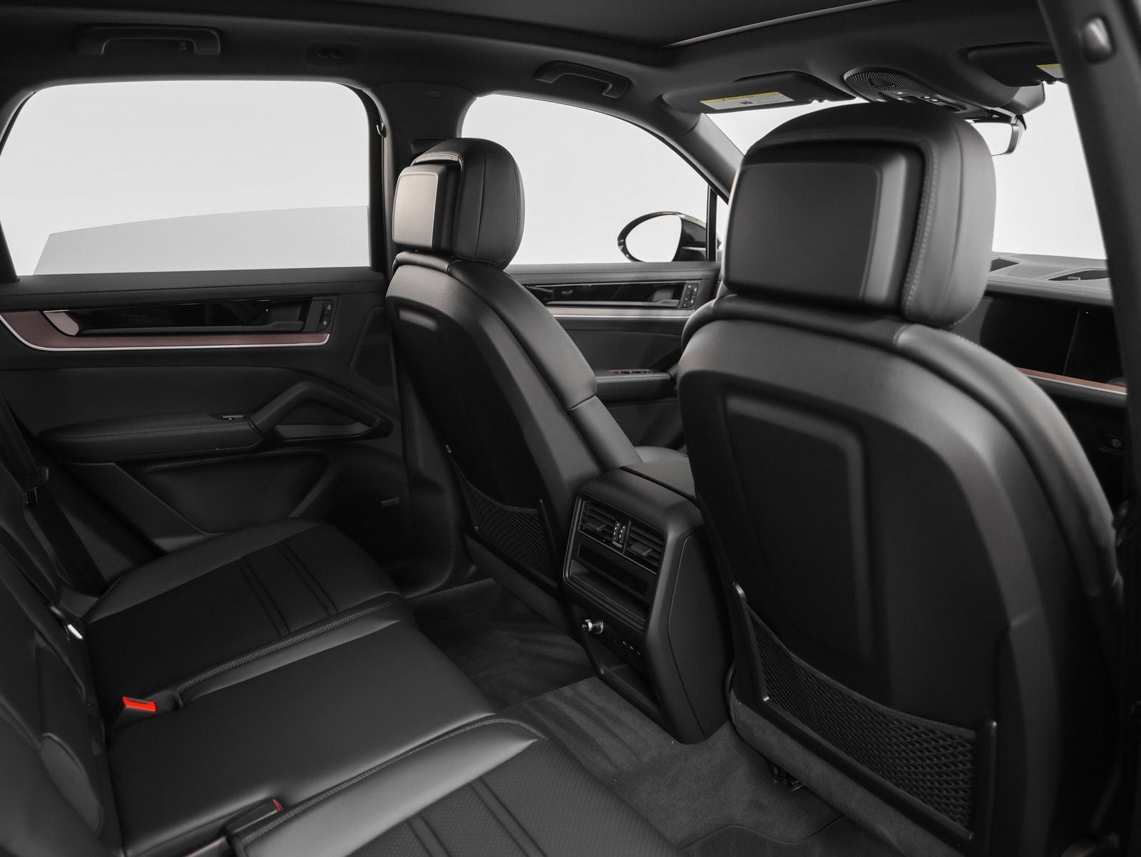 2025 Porsche Cayenne Base