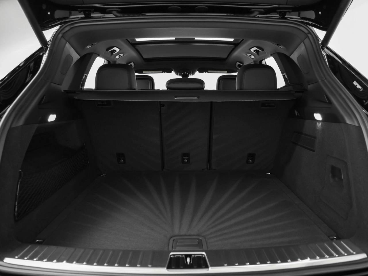 2025 Porsche Cayenne Base