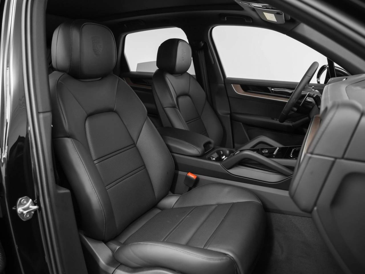 2025 Porsche Cayenne Base