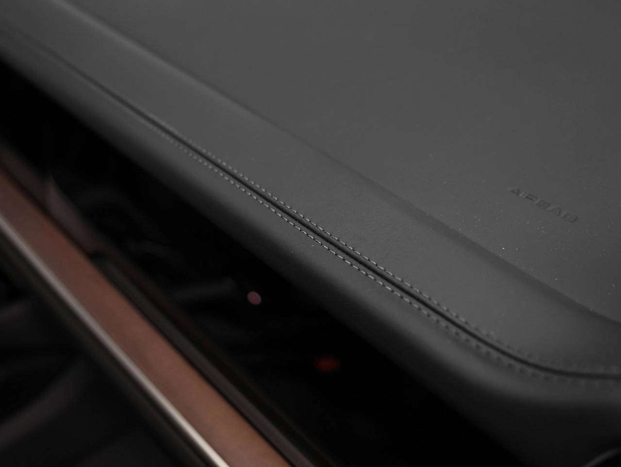 2025 Porsche Cayenne Base