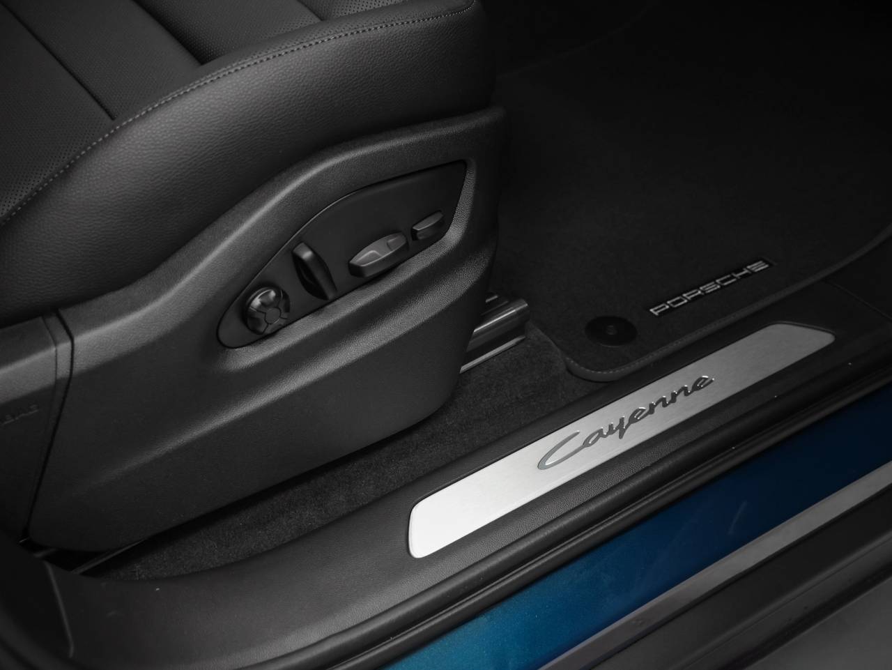 2026 Porsche Cayenne Base