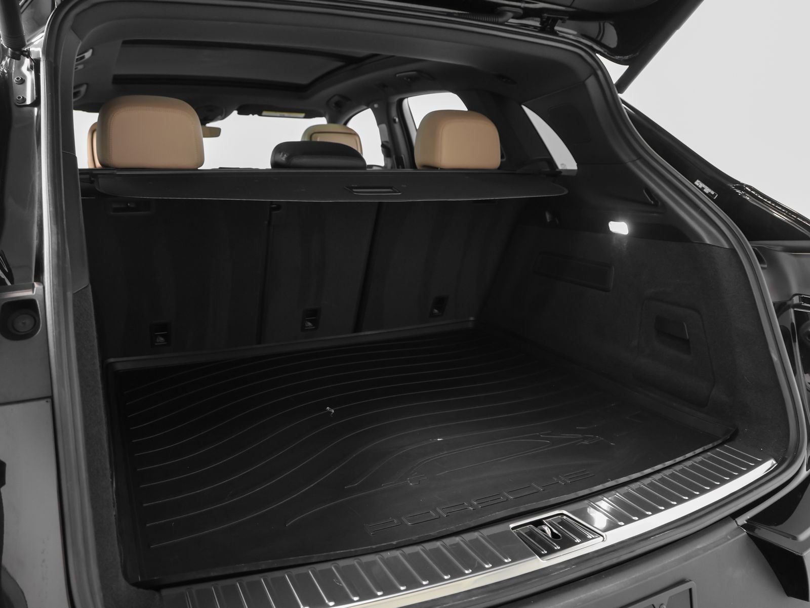 2025 Porsche Cayenne Base