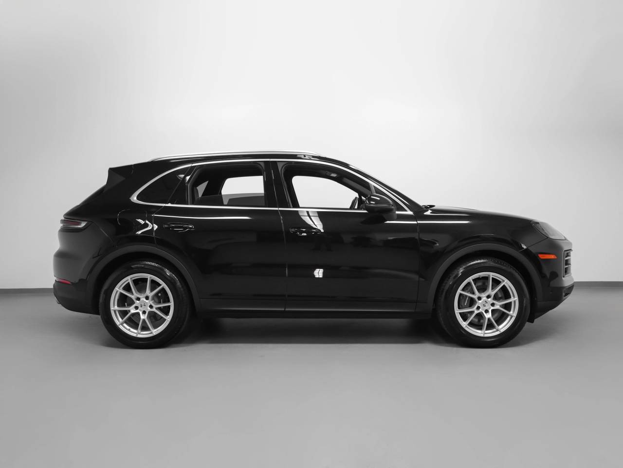 2025 Porsche Cayenne Base