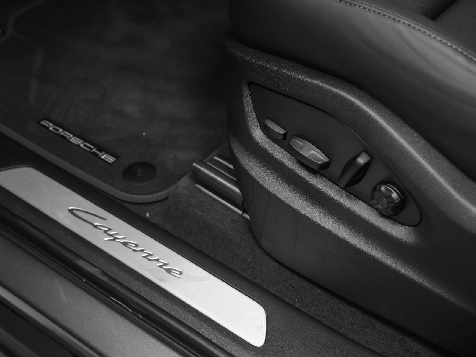 2026 Porsche Cayenne Base