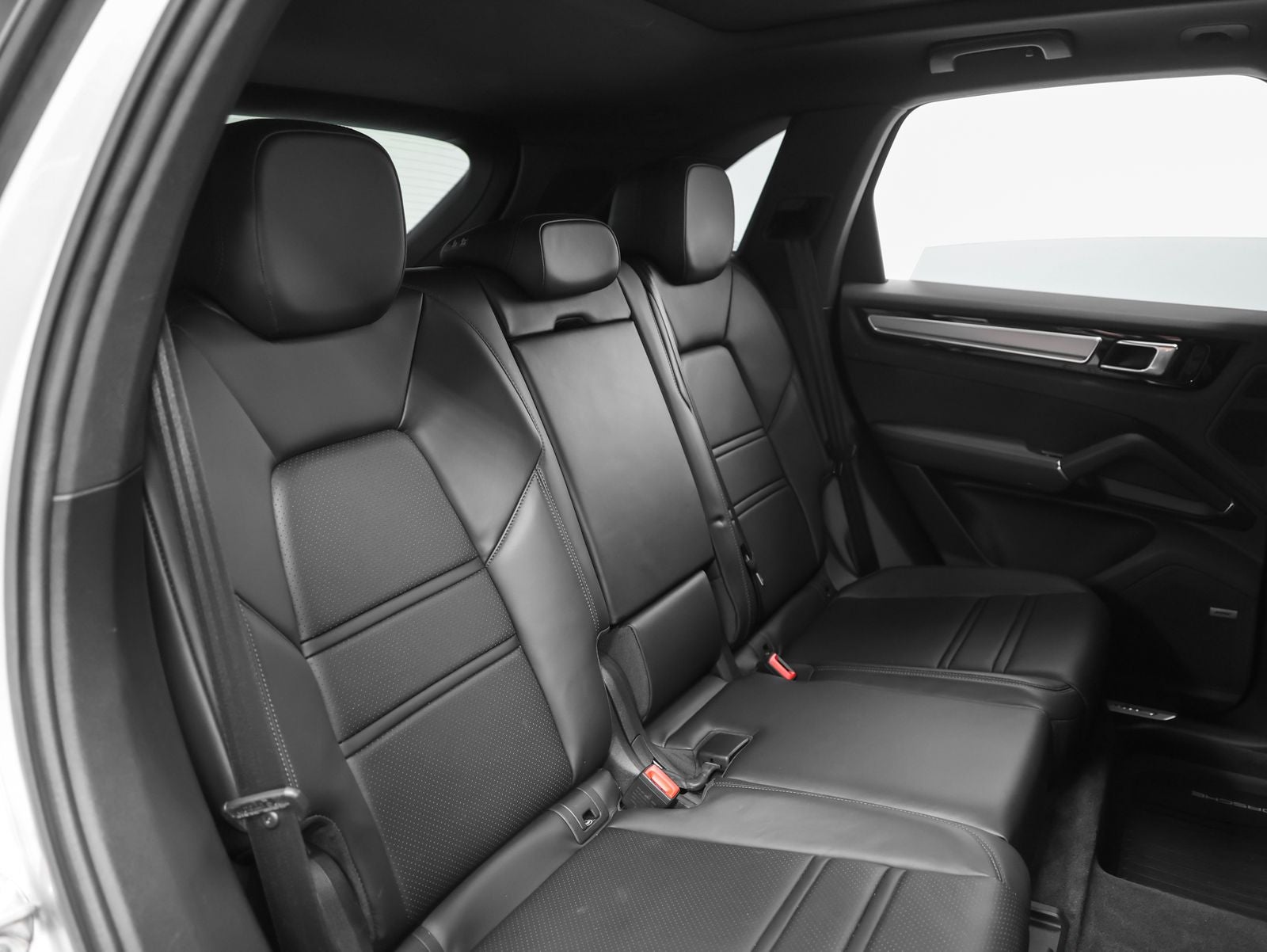 2021 Porsche Cayenne Base