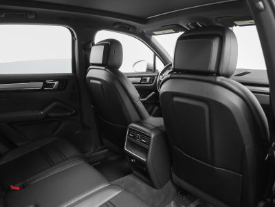 2021 Porsche Cayenne Base