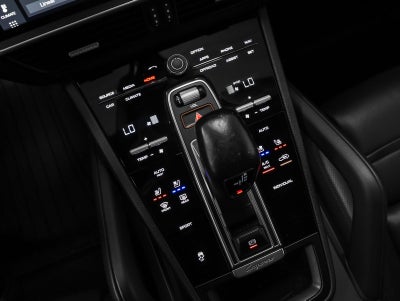 2021 Porsche Cayenne Base