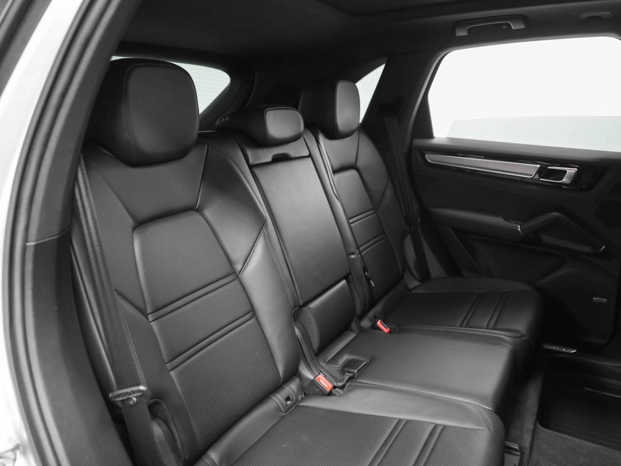 2021 Porsche Cayenne Base