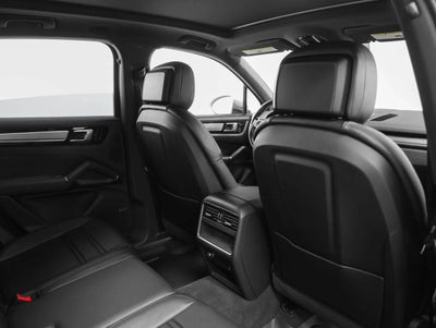 2021 Porsche Cayenne Base