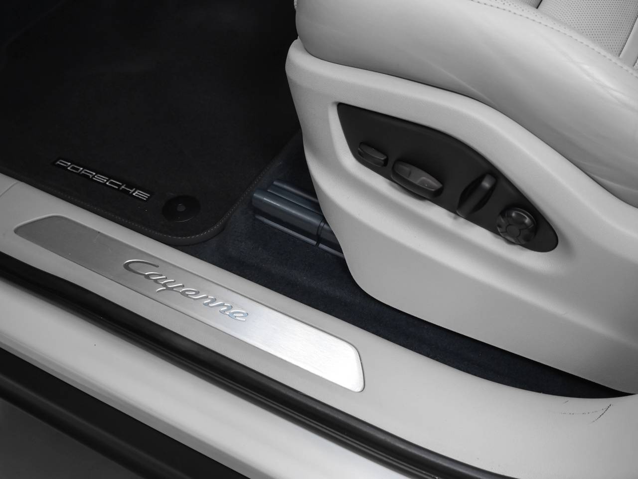2023 Porsche Cayenne Cayenne (MY23)