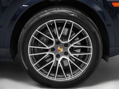 2023 Porsche Cayenne Base