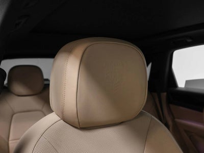 2023 Porsche Cayenne Base