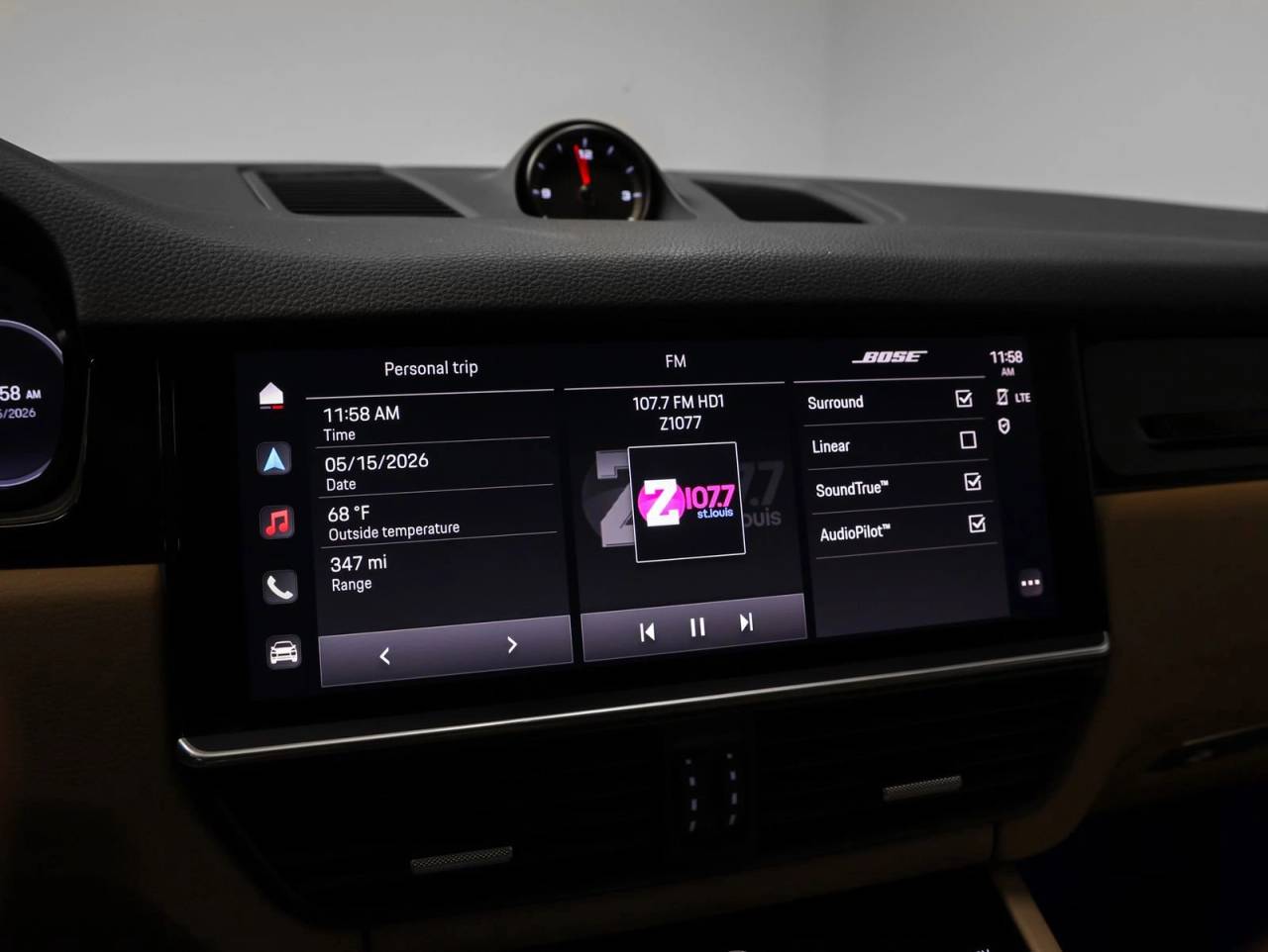 2023 Porsche Cayenne Base