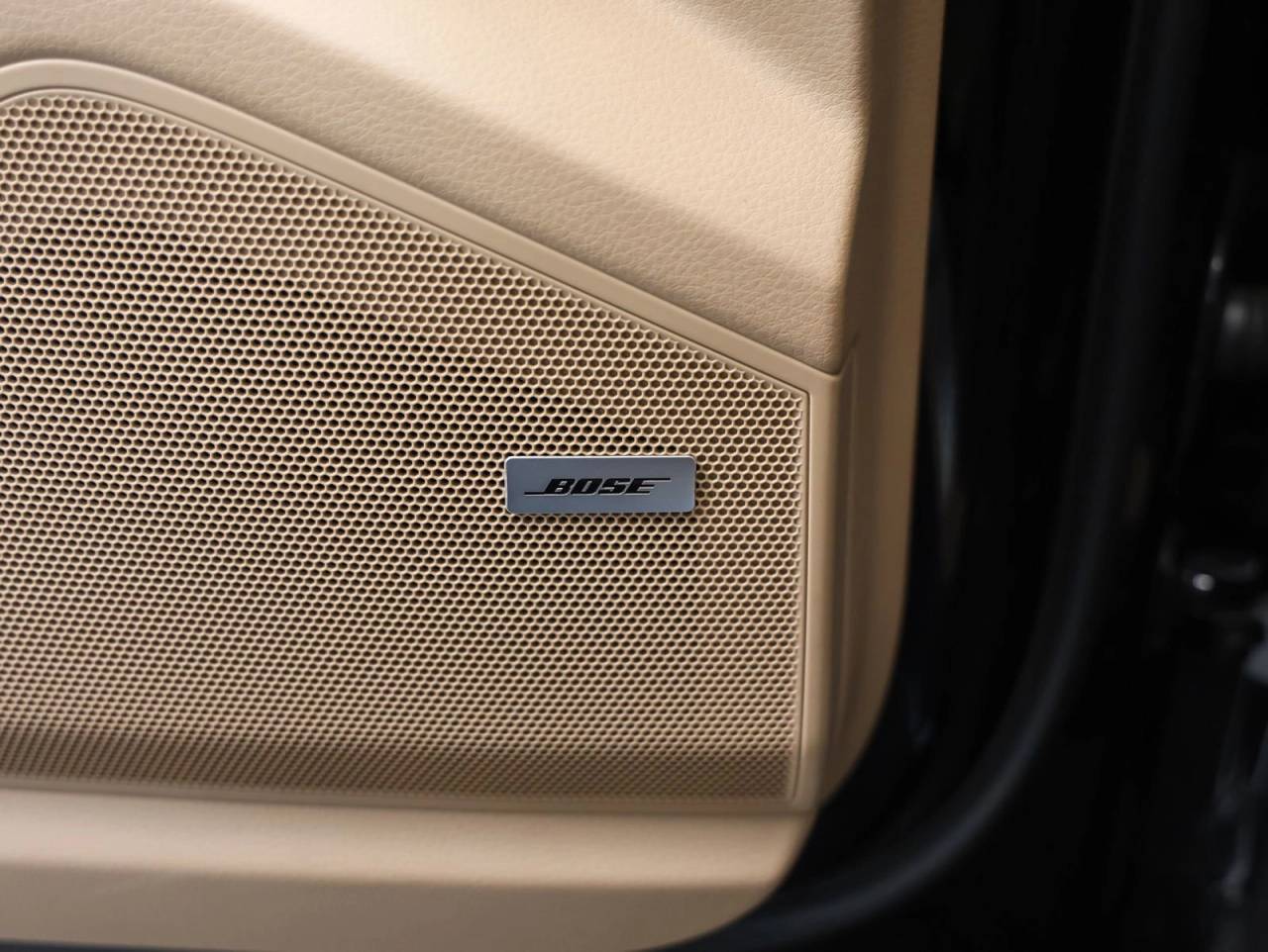 2023 Porsche Cayenne Base