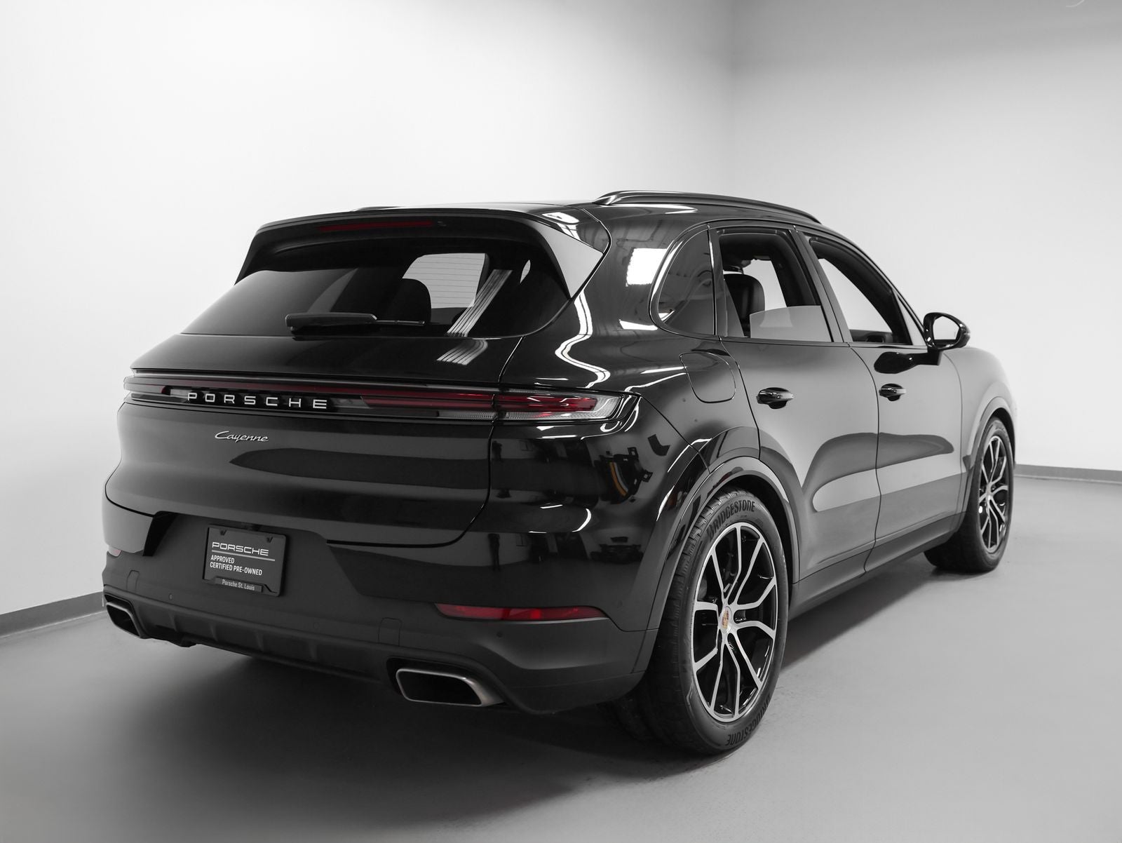 2024 Porsche Cayenne Base