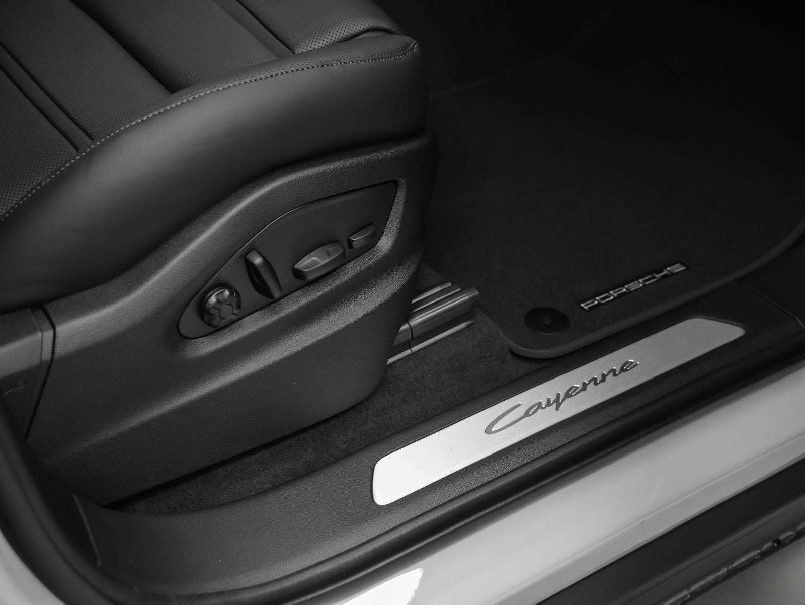 2026 Porsche Cayenne Base