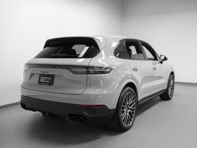 2023 Porsche Cayenne Platinum Edition