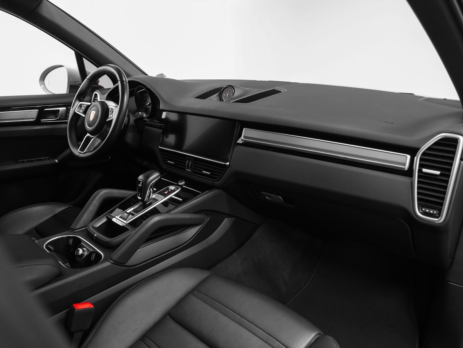 2023 Porsche Cayenne Platinum Edition