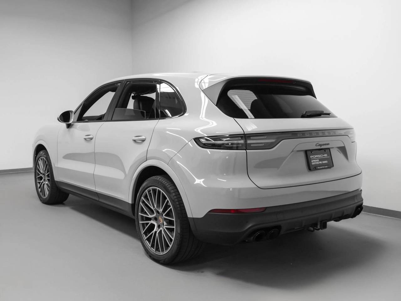 2023 Porsche Cayenne Platinum Edition