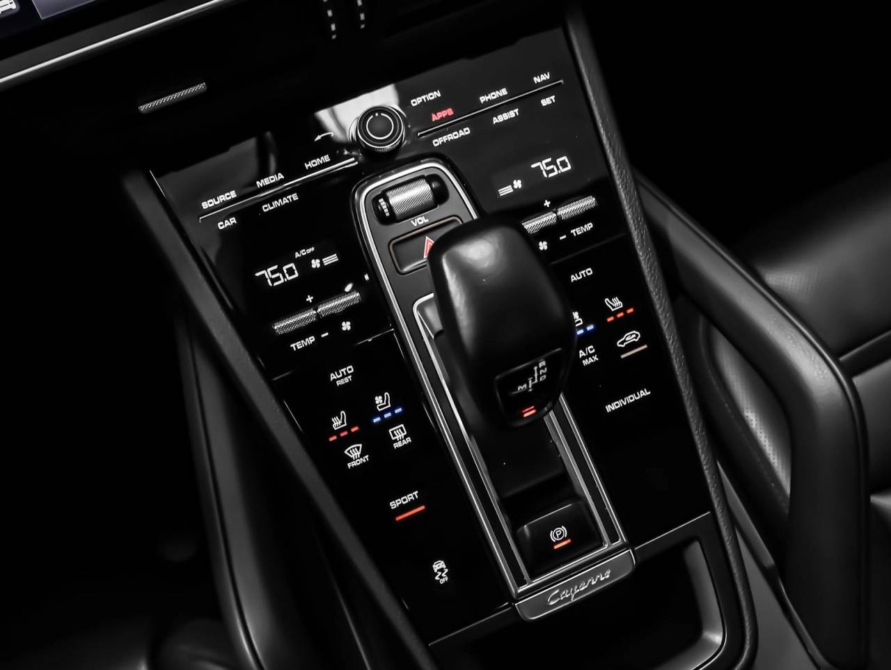 2023 Porsche Cayenne Platinum Edition