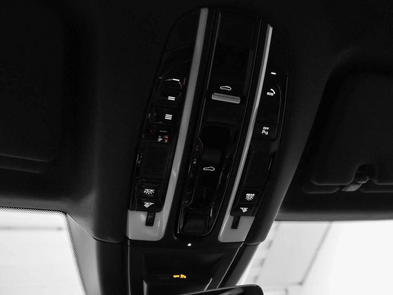 2023 Porsche Cayenne Platinum Edition