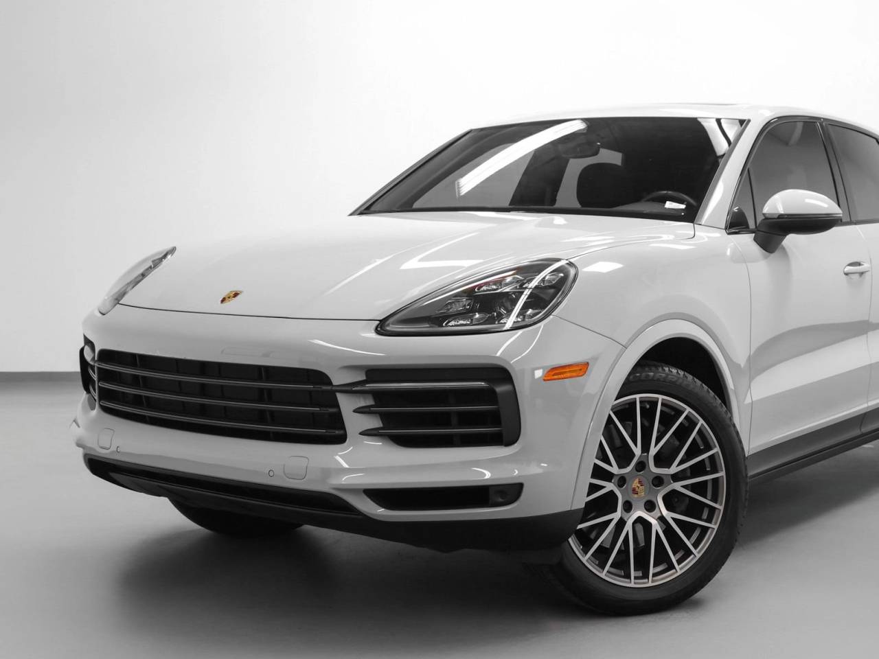 2023 Porsche Cayenne Platinum Edition