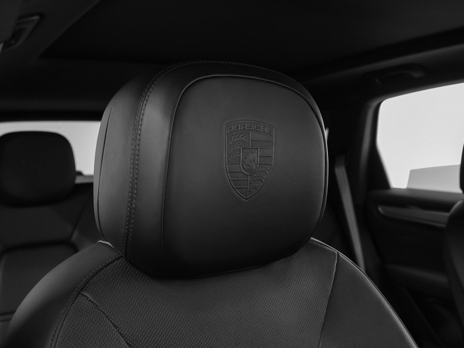 2022 Porsche Cayenne Cayenne Platinum Edition (MY22)